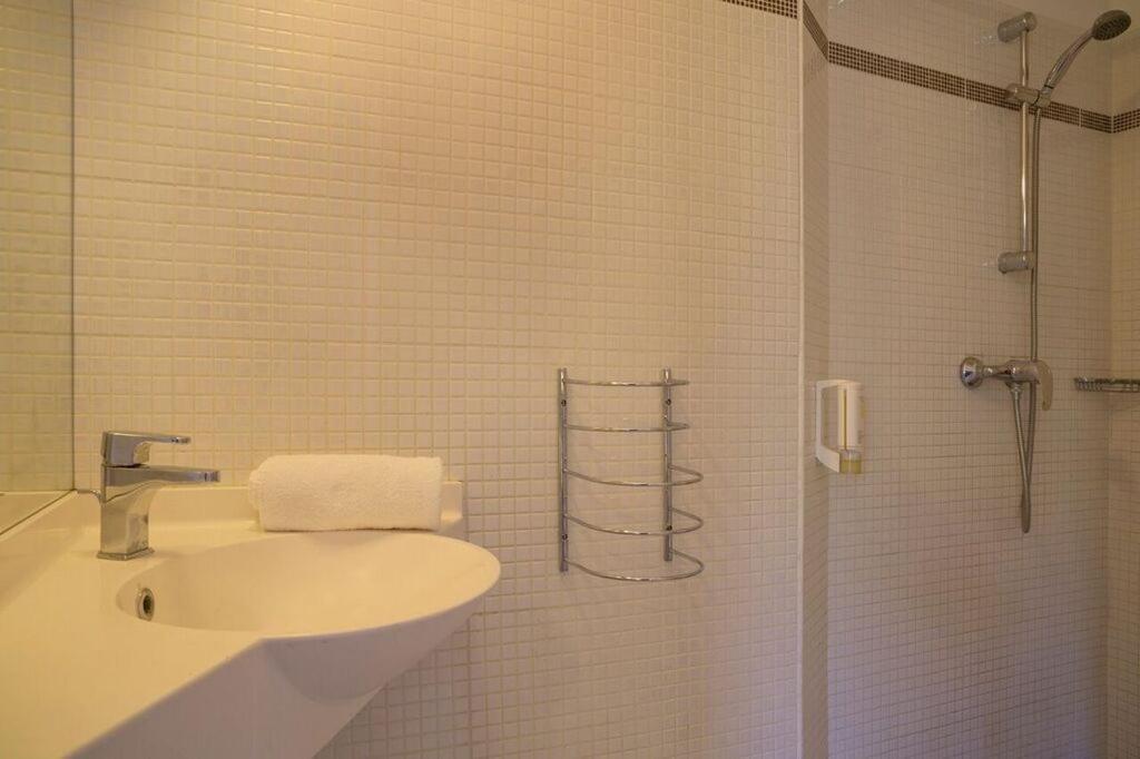 The Originals City, Hotel Novella Confort, Nantes Est Carquefou Eksteriør billede